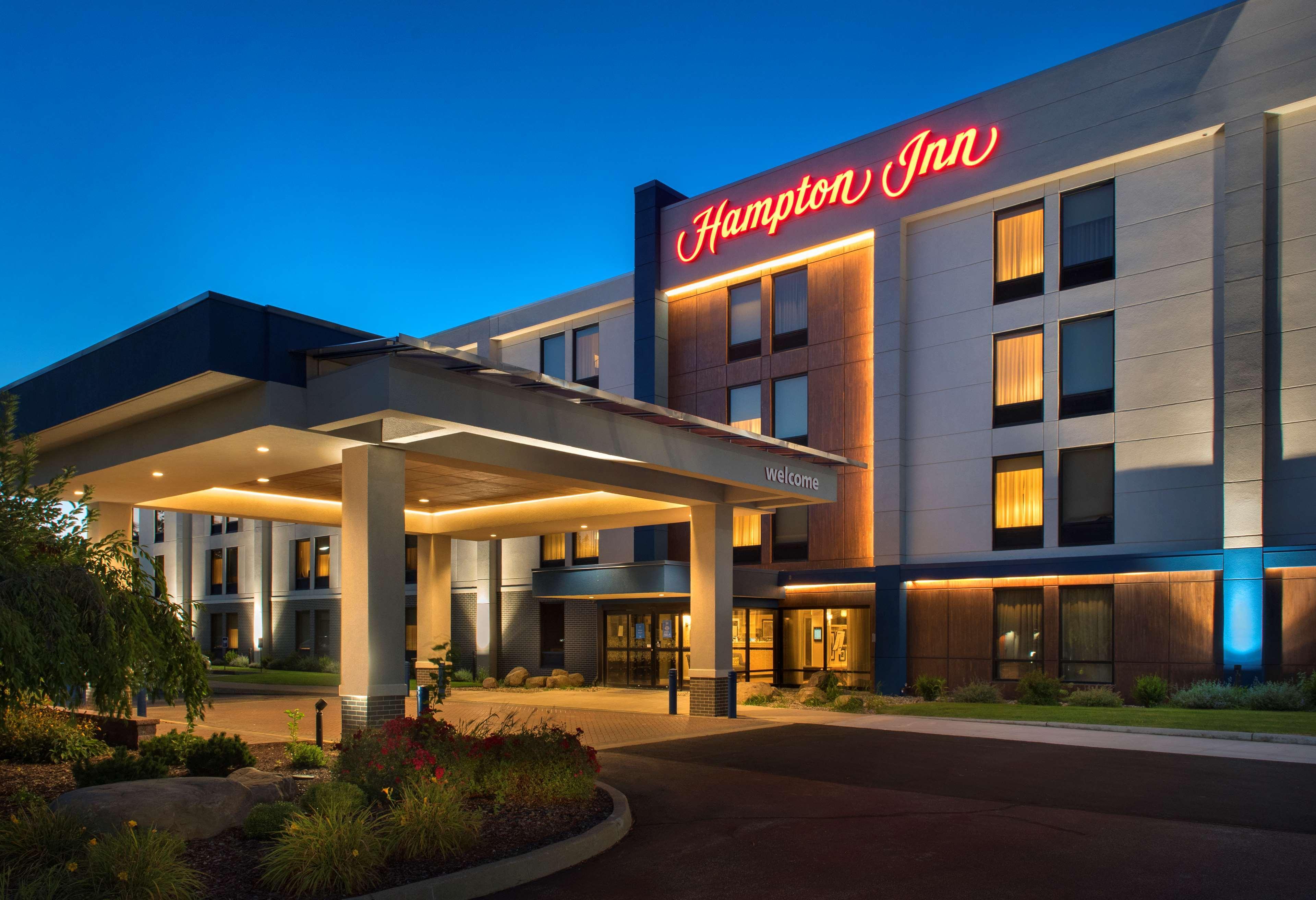 Hampton Inn Мидлтаун Экстерьер фото