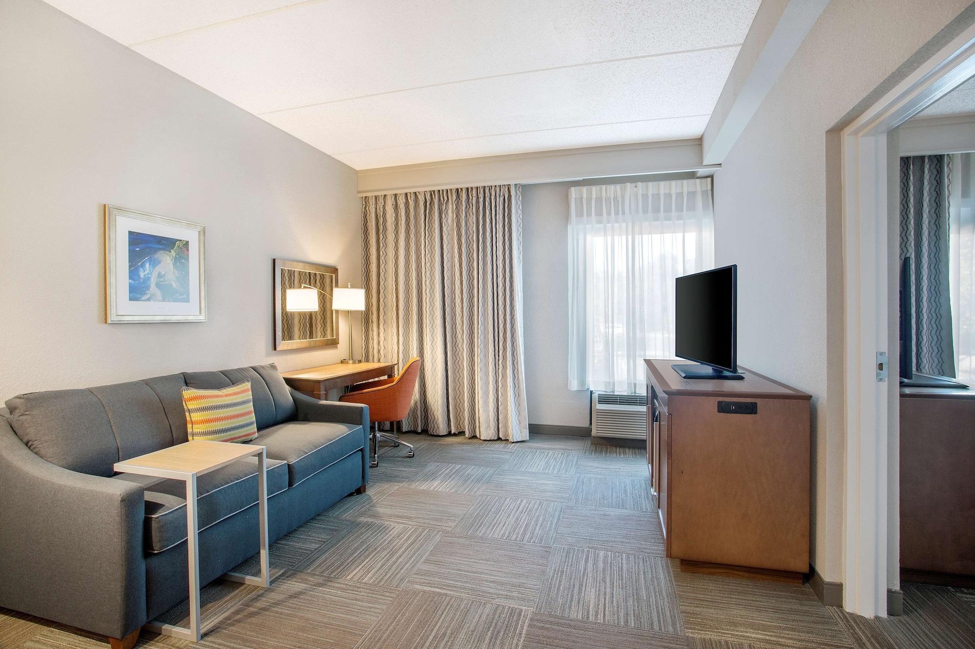 Hampton Inn Мидлтаун Экстерьер фото