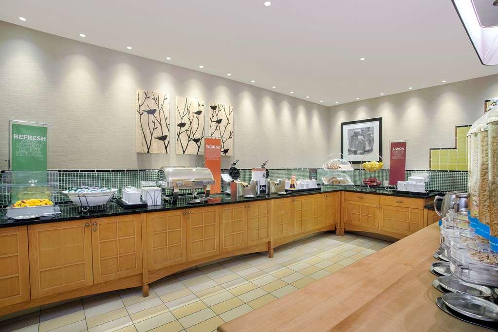 Hampton Inn Мидлтаун Ресторан фото