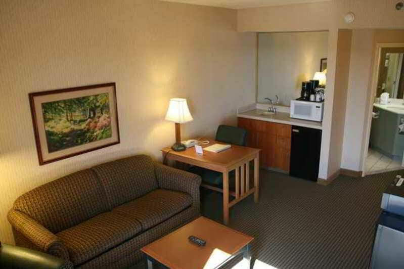 Hampton Inn Мидлтаун Экстерьер фото